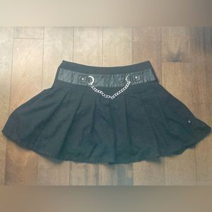 Hot Topic Large Black Chain Skirt